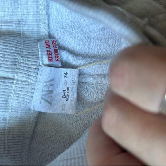 2 Zara 6-9 month jogger sweatpants - Picture 2 of 8